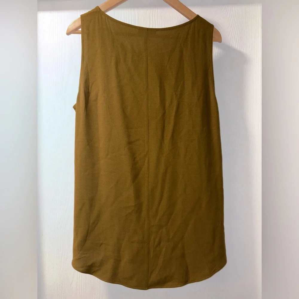 Eileen Fisher 100% Silk Olive Tank Top. Size M - Picture 2 of 4